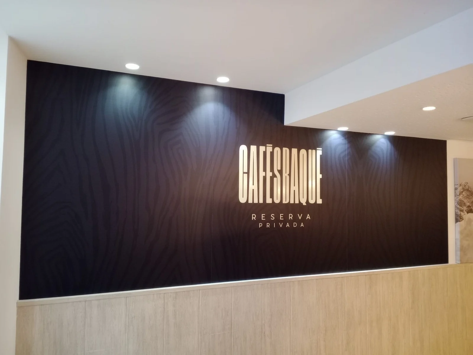 Gráfica decorativa para cafetería · Vista 1