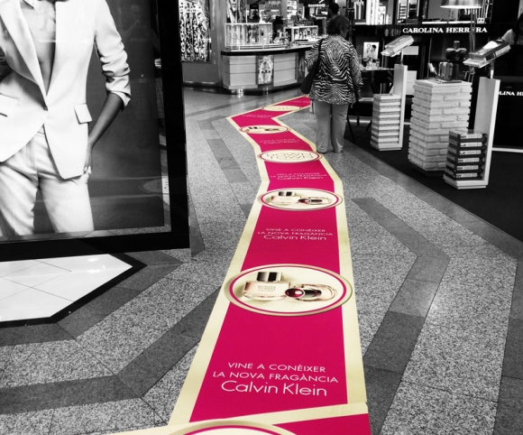 Acción promocional impresa en vinilo para suelos